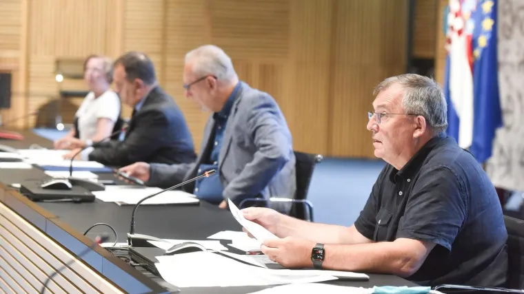 Imamo 186 novozaraženih, preminula je jedna osoba, a na respiratoru je 11 pacijenata