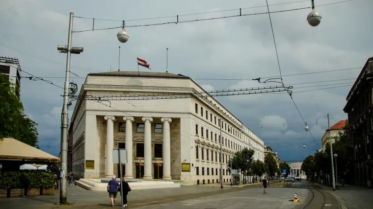 HNB nabavlja oklopljeno vozilo za 12 milijuna kuna: Objasnili su za&scaron;to