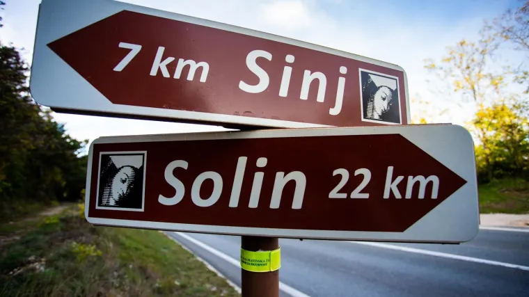 Oprez vozači, hodočasnici na cesti! Policija apelira da se ne pje&scaron;ači po autocesti i po brzim cestama