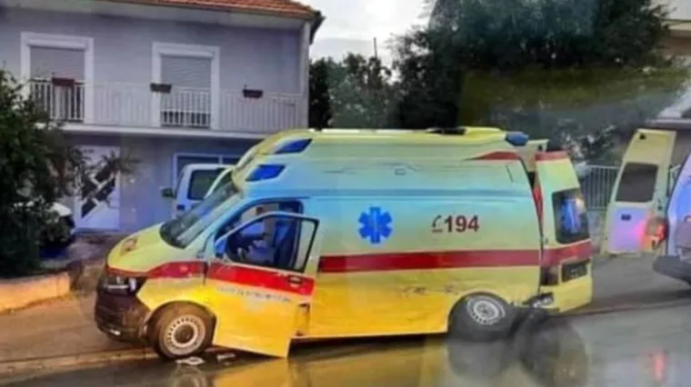 Nesreća u Zadarskoj županiji: Vozilo Hitne pomoći izletjelo s ceste, evo i koji je mogući uzrok