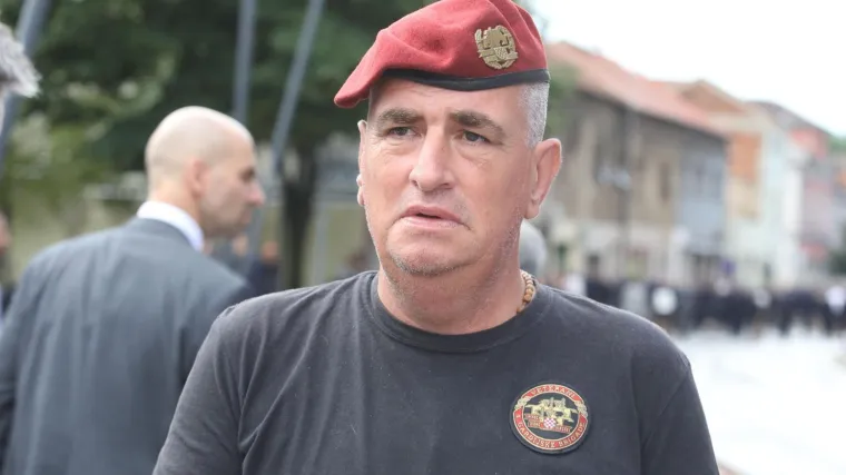 Gradonačelnik Sinja Miro Bulj: 'Stožera&scaron;i, kako je moguće da se u pola noći budi korona?'