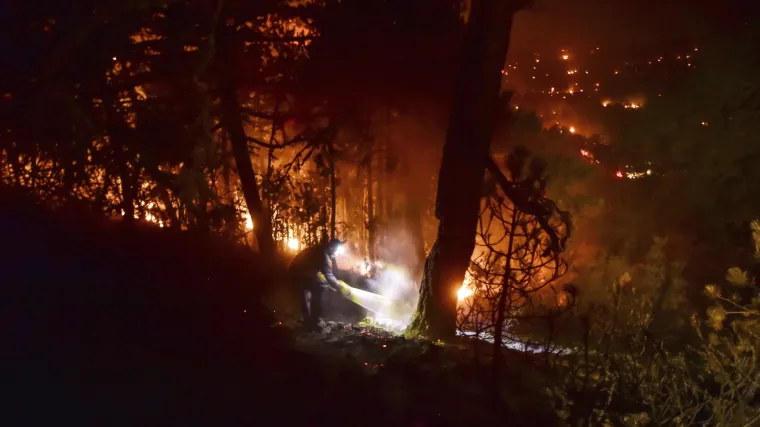 Turska se već dvanaesti dan za redom bori s požarima, Erdogan optužio Kurde da ih podmeću
