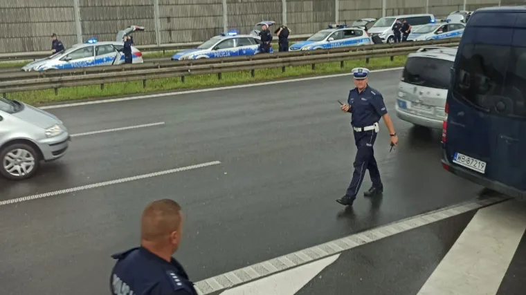 Uoči utakmice Dinamo-Legia poljska policija zaustavila tri autobusa puna Bad Blue Boysa