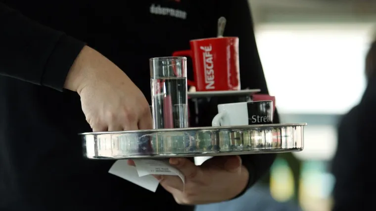 Vlasnica kafića odlučila posluživati samo goste koji NISU cijepljeni.: 'Njen postupak nije protupravan'