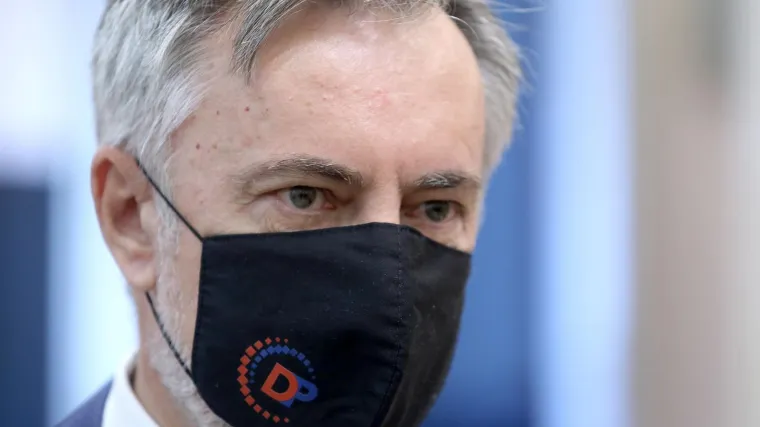 Domovinski pokret jednoglasno donio odluku o pokretanju stegovnog postupka protiv &Scaron;kore