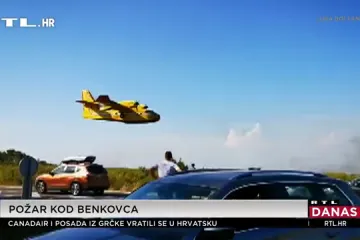 Buknuo je požar kod sela Nadin u Benkovcu