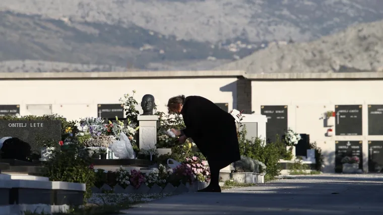 Vlasnik groblja Lovrinac objasnio što se dogodilo s grobnicama: 'Iskreno nam je žao što se dogodila ovakva neugodnost'