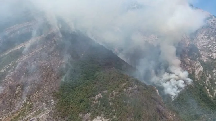 U požarima u BiH stradala jedna osoba, izgorjele kuće - na požari&scaron;tima odjekuju eksplozije mina iz rata