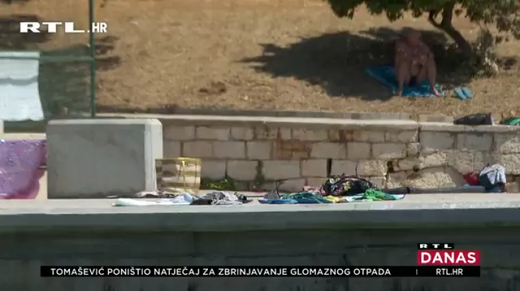 Na plažama sve če&scaron;će krađe novčanika i mobitela