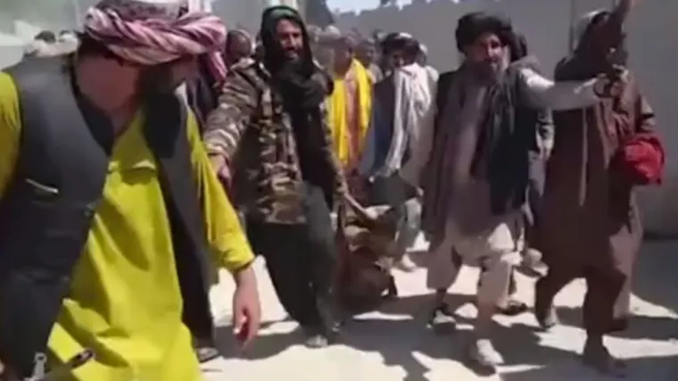 Drama u Afganistanu se nastavlja: Talibani juri&scaron;aju prema Kabulu, situacija izmiče kontroli