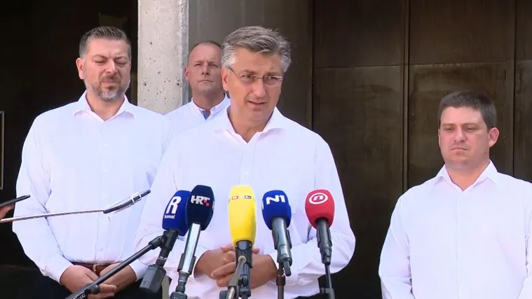Plenković na Trsatu: 'Očito se ni 60 posto neće cijepiti ubrzo, jesen će biti takva kakvu si skrojimo'