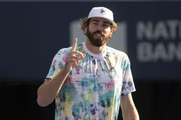 'Pa on ne može u istu kategoriju sa mnom i Karlovićem...'