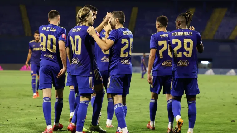 Pod zapadnom tribinom maksimirskog stadiona događalo se ne&scaron;to jako bitno: Ponajbolji igrač Dinama na korak od velikog transfera