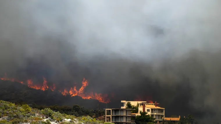 Dok temperature divljaju: Požari diljem Mediterana, u &Scaron;panjolskoj evakuirano 1000 ljudi, u Grčkoj gore sela oko Atene