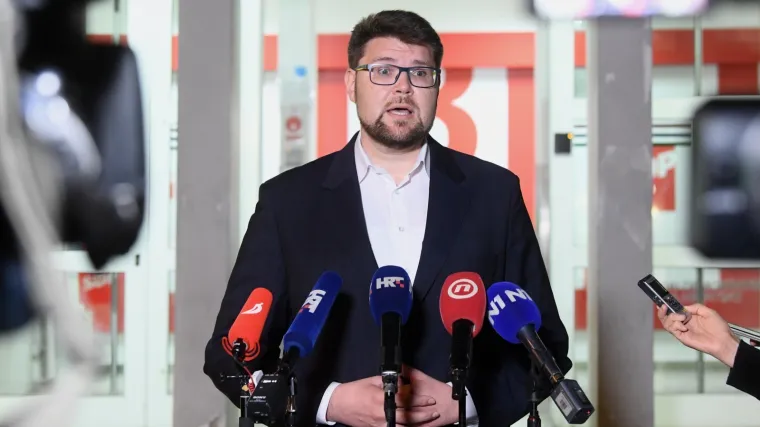 Peđa Grbin: 'Vi&scaron;e nema bavljenja samim sobom, već se krećemo baviti onime &scaron;to je za građane bitno'