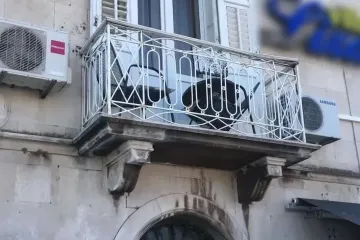 U Čiovu letjeli šahtovi, sreća da nitko nije stradao: 'Mogla je to biti opasna situacija jer tuda prolazi puno ljudi'