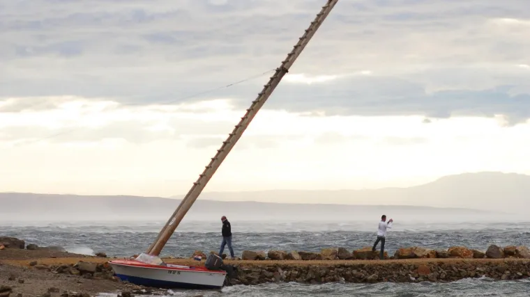 Potvrđena bakterija: Zabranjeno kupanje zbog oneči&scaron;ćenja na dijelu plaže Klenovica