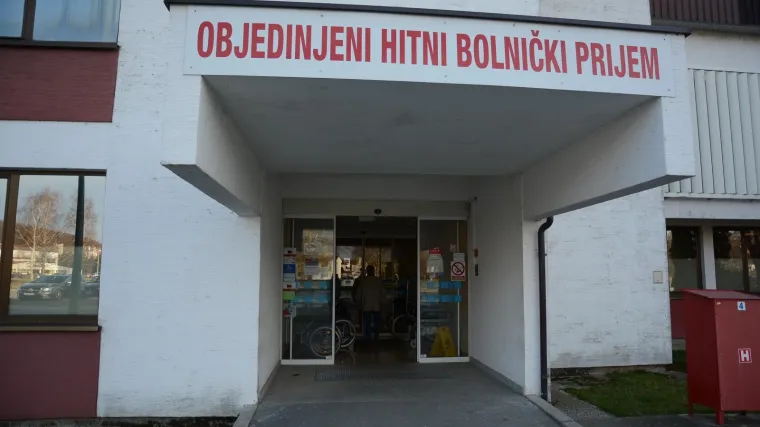 Automobilom udario dijete (2) koje je istrčalo na cestu i ženu koja je krenula za njim: Te&scaron;ko je ozlijeđeno