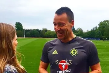 Isprva nisu znali o kome se radi, ali kad su zagrebali ispod površine saznali su: I John Terry je oduševljen; Svi su ludi za lijepom Olivijom