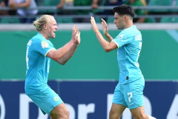 Wolfsburg se popeo na vrh ljestvice, Brekalo asistirao za pobjednički pogodak