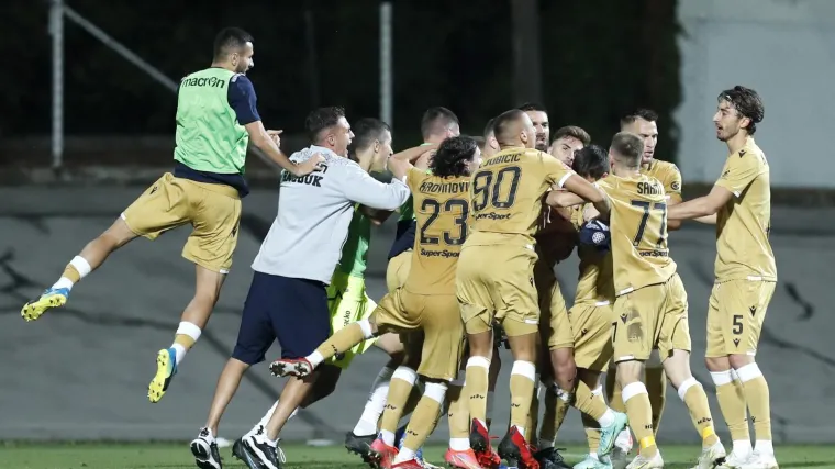 Gustafsson otkrio za&scaron;to je na poluvremenu mijenjao Biuka: 'Morao sam ga zamijeniti upravo zbog toga. Nadam se kako će biti s njim sve u redu'