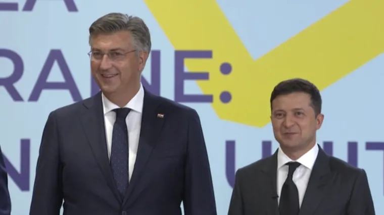 Nakon što je poručio da je Krim Ukrajina, Plenković je pljesak dobio kada je progovorio na ukrajinskom