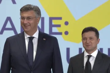 Nakon što je poručio da je Krim Ukrajina, Plenković je pljesak dobio kada je progovorio na ukrajinskom