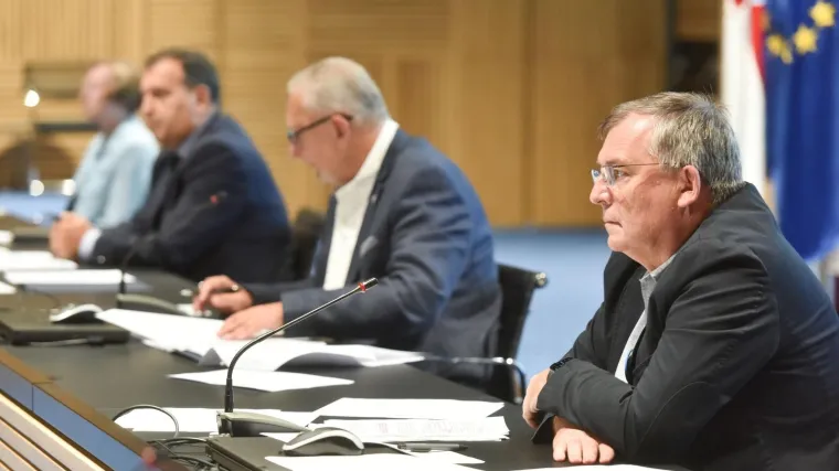 Zabilježena su 73 nova slučaja, a dvoje je preminulo. Imamo skoro 2500 aktivnih slučajeva