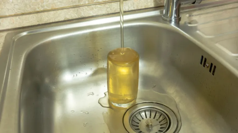 &Scaron;estero otrovanih na fakultetu, student u kritičnom stanju: Svi su pili vodu i mlijeko iz zajedničke kuhinje