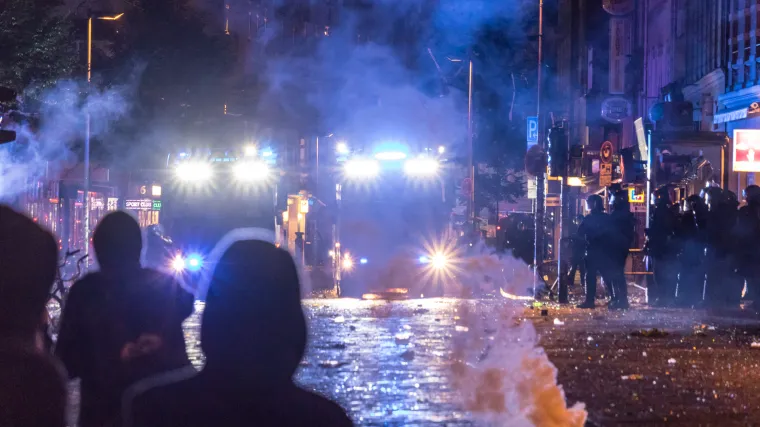 Uz pomoć osoba s posebnim sposobnostima pohvatali polovicu sudionika nereda u Stuttgartu iz lipnja 2020., ima i Hrvata