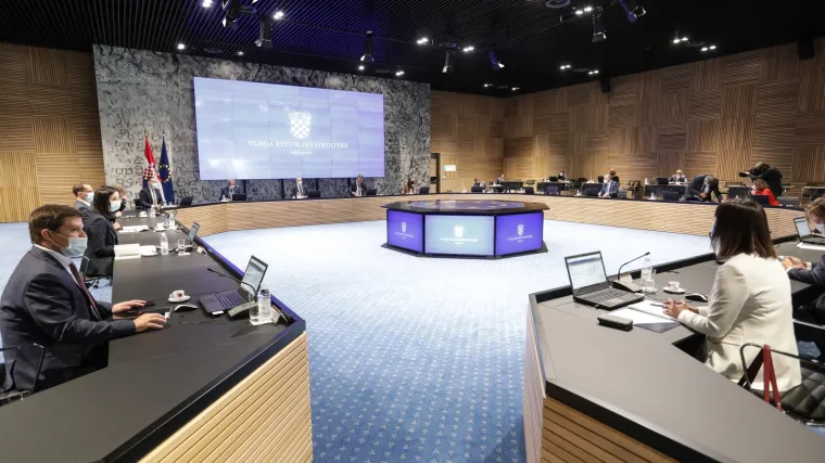 VIDEO Plenković na sjednici Vlade o početku &scaron;kolske godine: 'Većina mjera bit će manje striktna nego lani'