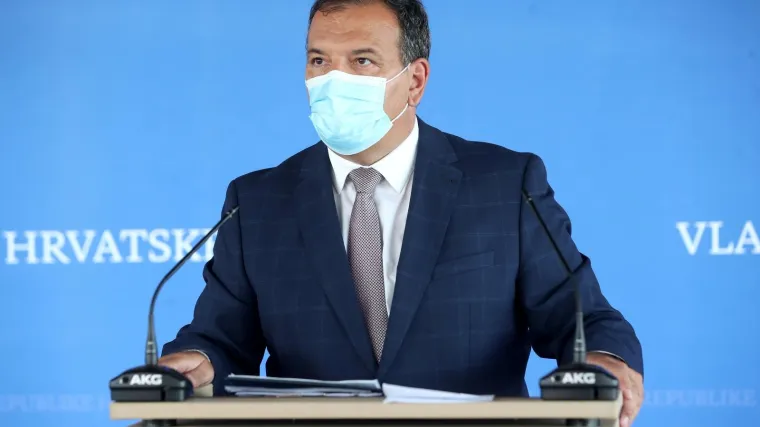 Ministri Fuchs i Bero&scaron; nakon sjednice Vlade o nadolazećoj &scaron;kolskoj godini: 'Mjere će biti relaksiranije'