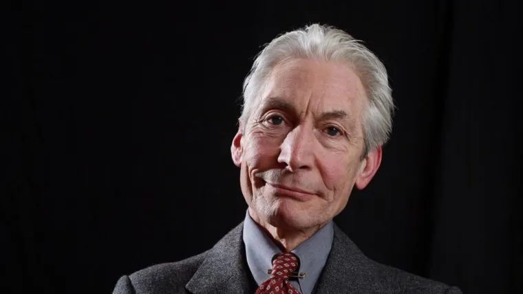 Stonesi se video kompilacijom oprostili od svog preminulog bubnjara: 'Misteeer Chaaarlie Watts!'