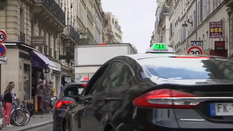 Cijelim Parizom vi&scaron;e se ne smije voziti brže od 30 kilometara na sat.  Razlog tomu je uistinu neobičan, a vozači su bijesni