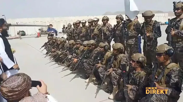 Nova era u Afganistanu: Slave svi! Samo ne oni koji nisu talibani. Ali, talibane nije briga kad su dobili svo ovo oružje