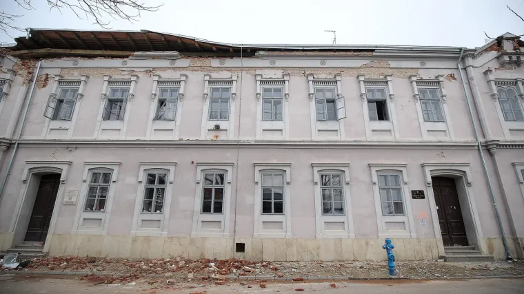 Roditelji traže sigurne koridore za djecu: Situacija s početkom nastave u Petrinji ne izgleda dobro