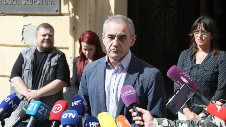 Građanski odgoj u nekim zagrebačkim &scaron;kolama već u drugom polugodi&scaron;tu, ispituje se interes: 'To je nadideolo&scaron;ka tema'