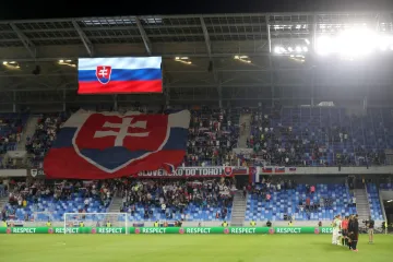 Hrvatsku prate navijači na stadionu u Bratislavi: Pogledajte atmosferu u kvalifikacijskom susretu protiv Slovačke