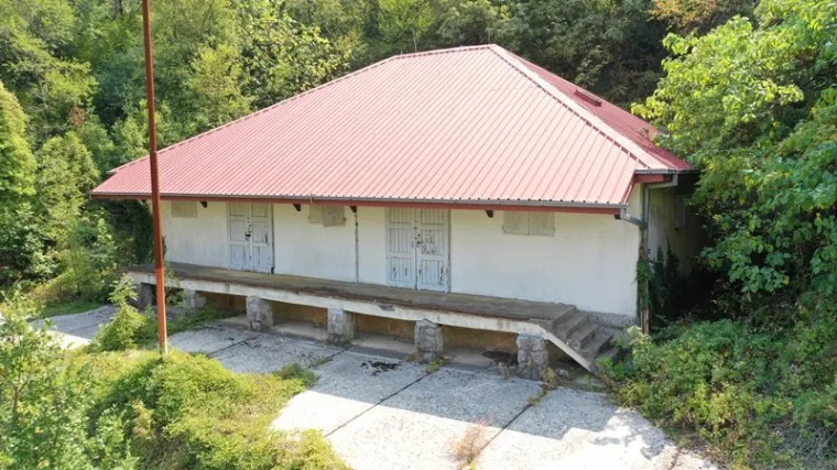 Hrvati sigurno neće igrati u bazenu koji nosi ime po čuvaru logora u Morinju