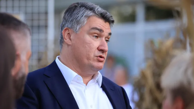 Milanovićeva poruka za prvi dan &scaron;kole: 'Nastava se mora održavati u učionicama. Želim vam da se nikada vi&scaron;e ne ponovi zatvaranje'