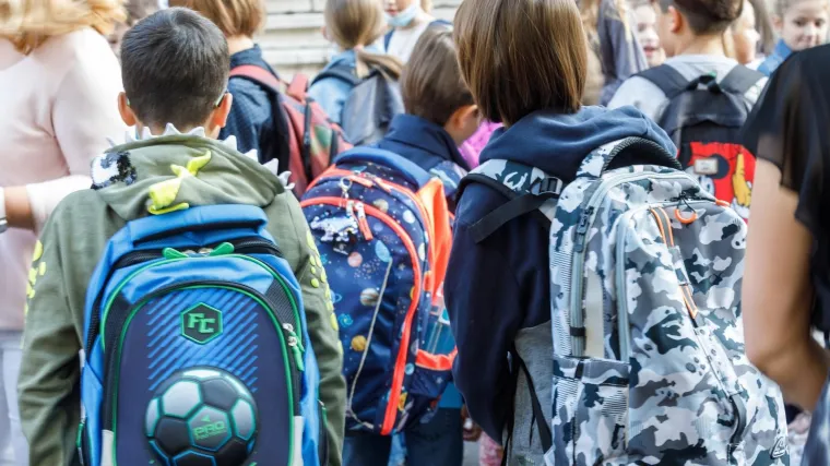 Prvi je dan &scaron;kole, ovaj mali je dao najbolji odgovor za&scaron;to ide u &scaron;kolu: 'Idem da mogu biti pametan i zbrajati novce'