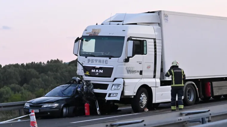 Detalji nesreće kod Brinja: Poginulo dijete, ozlijeđeno drugo dijete i roditelji iz poljskog automobila