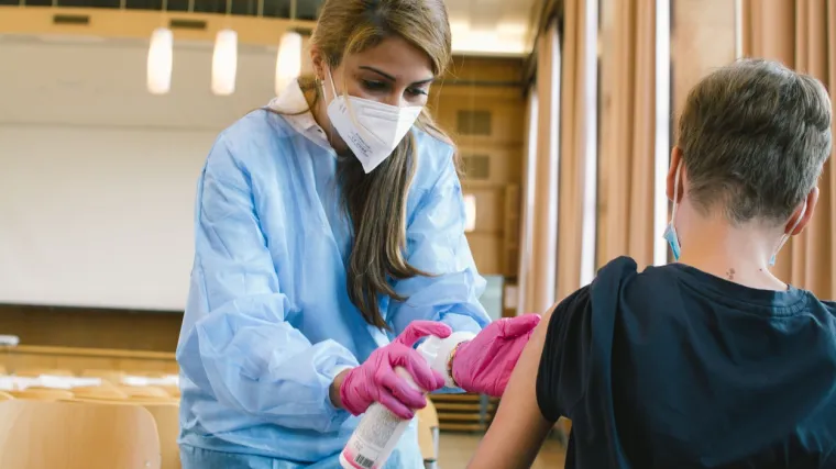 Liječnik izazvao val veselja: 'Kraj pandemije na proljeće!' Drugi stručnjaci ne dijele njegov optimizam