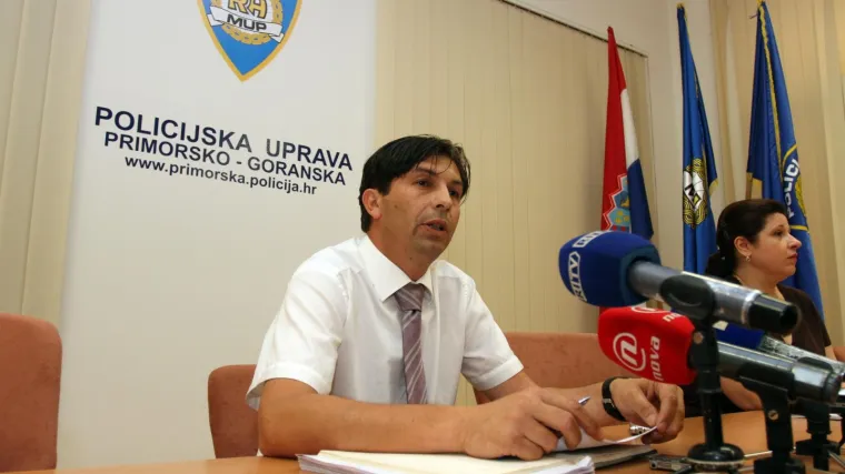 Bivši šef krim-policije dobio otkaz: 'Autom se zabio u vozilo svoje bivše ljubavnice'