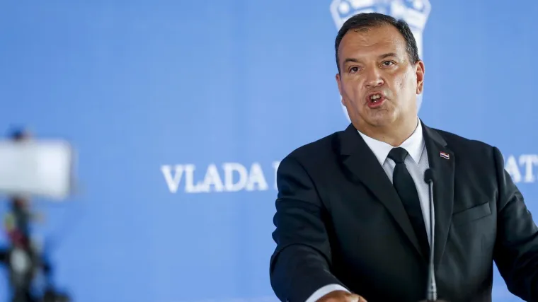Ministar Bero&scaron; objavio za&scaron;to je cijela Hrvatska na novoj covid karti ECDC-a ispala 'crvena': 'Izlaza ima'