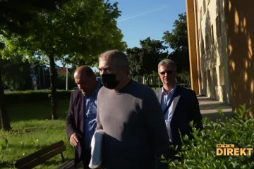 Posavec promijenio cijenu korupcije. Milanović:  'On  je iz imućne obitelji, a prodao se za 10.000 kuna možda ga precjenjujem'
