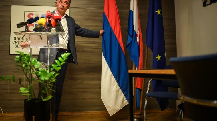 Vučić pozvao Srbe u Hrvatskoj da izvjese zastavu: Evo &scaron;to na tu ideju kažu predstavnici Srba u Hrvatskoj, a &scaron;to građani, vlast i oporba