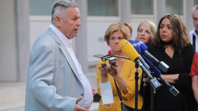 Klub zastupnika SDP-a zavr&scaron;io ratom oko procedure: 'Predsjednik Kluba naprosto je pobjegao sa sjednice'