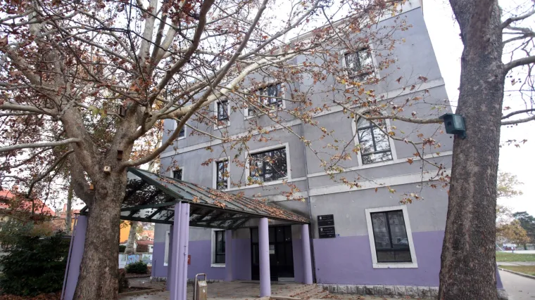 Bulj govori kako se maske vi&scaron;e ne nose u &scaron;kolama, pročelnik za obrazovanje: 'On ili ne zna propise, ili namjerno ovo potencira'