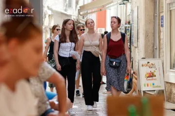 (FOTO) Đir po gradu: Jo&scaron; jedan lijep rujanski dan u Zadru. Evo &scaron;to smo zabilježili...